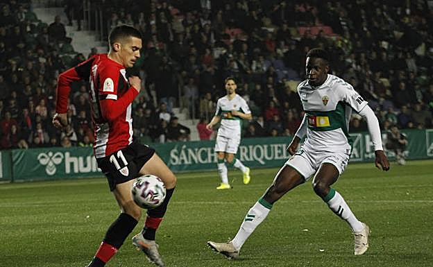 Córdoba en una acción durante el partido.