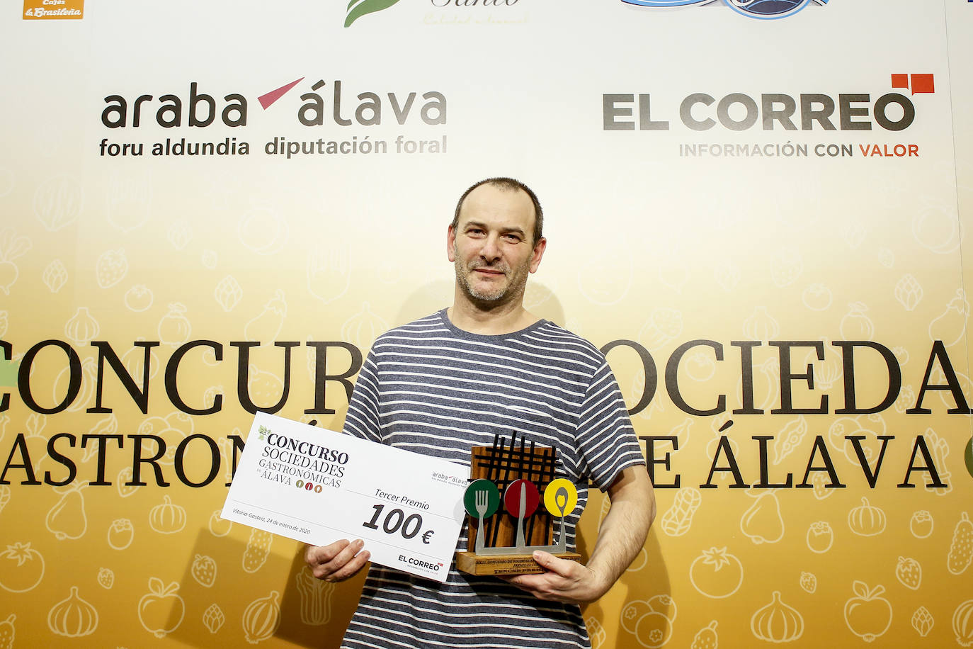 Fotos: Entrega de premios del XXIII Concurso de Sociedades Gastronómicas de Álava EL CORREO