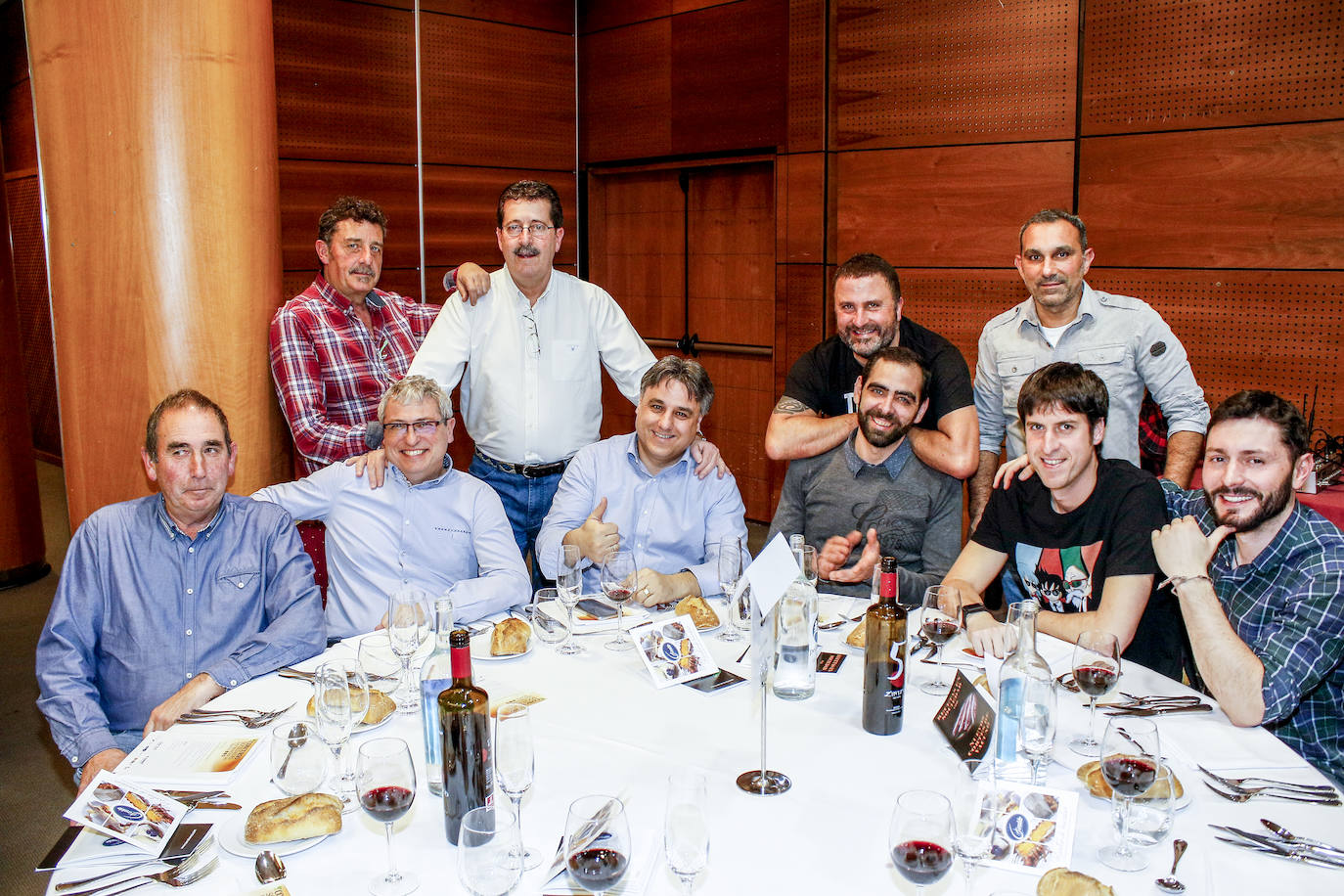 Fotos: Entrega de premios del XXIII Concurso de Sociedades Gastronómicas de Álava EL CORREO