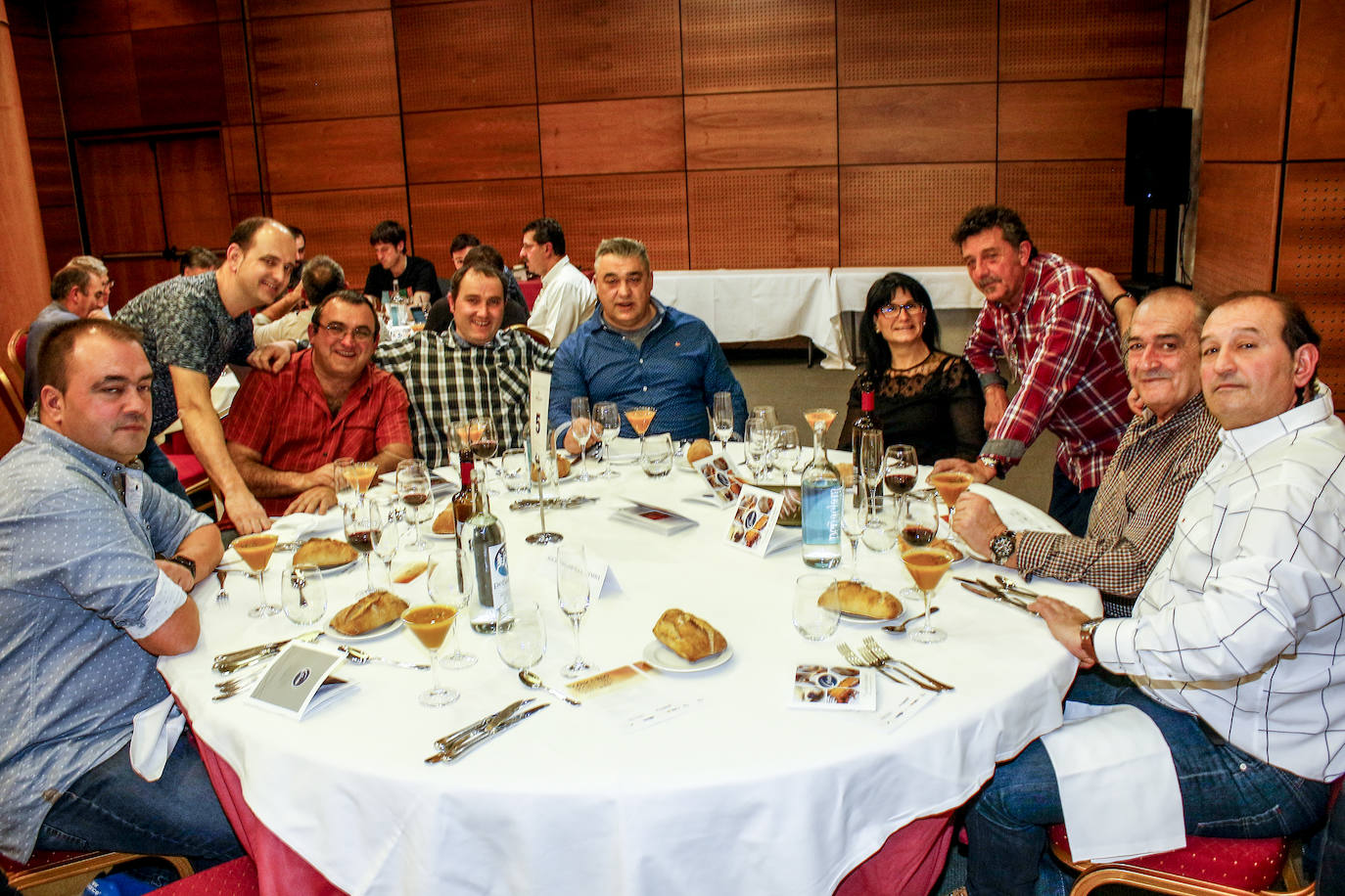 Fotos: Entrega de premios del XXIII Concurso de Sociedades Gastronómicas de Álava EL CORREO