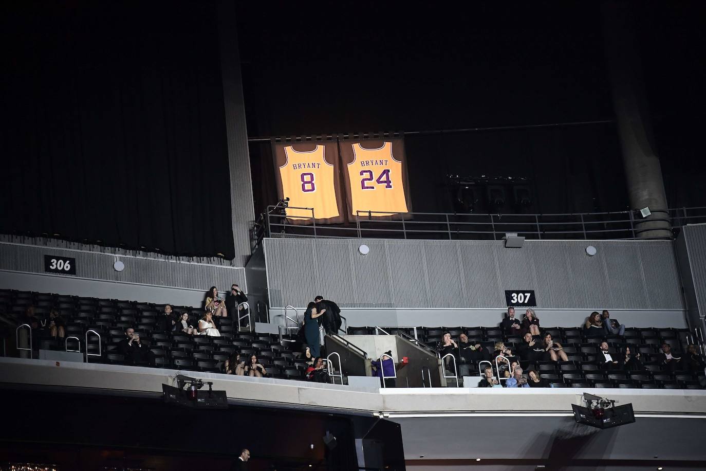 La gala de los Grammy también homenajeó a Kobe Bryant.