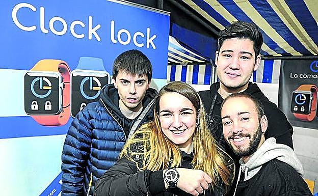 Unai, Jaione, Aitor y Andoni forman parte del proyecto Clock Lock. 