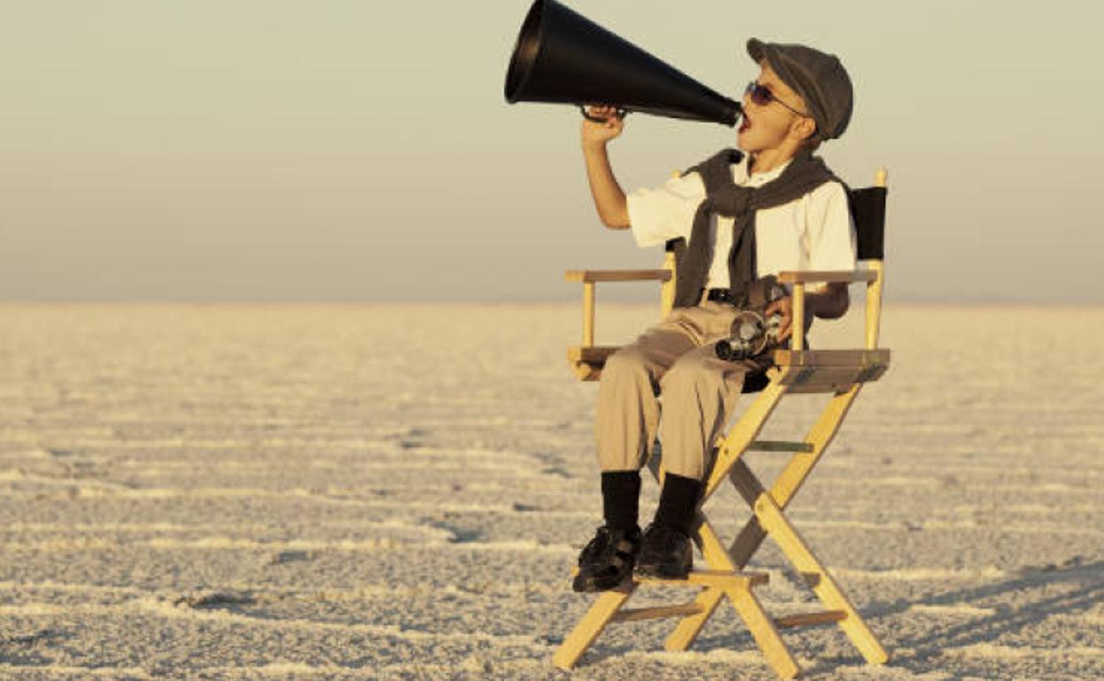 Filmeak ikusteko sarrera librea da, lekuak bete arte. 