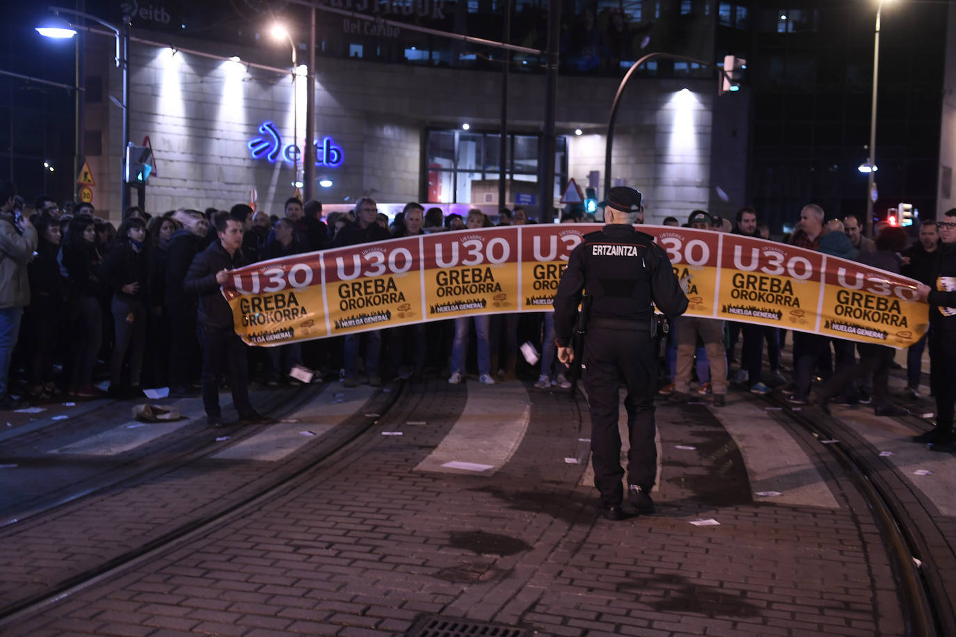 Fotos: Las jornada de huelga en Bilbao, en imágenes