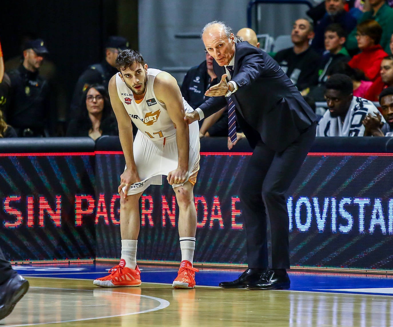 Fotos: Las mejores imágenes del Unicaja - Baskonia