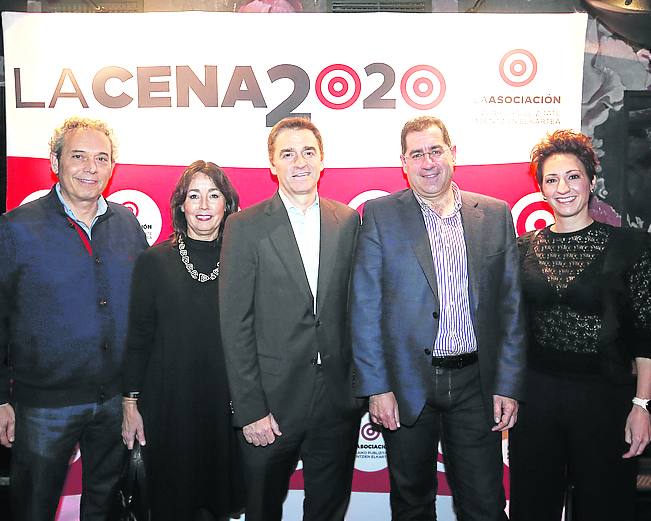 Iñaki Latorre, Ana Aurtenetxe, Alfonso Garai, Joseba Anzola y Beatriz Mateos. 