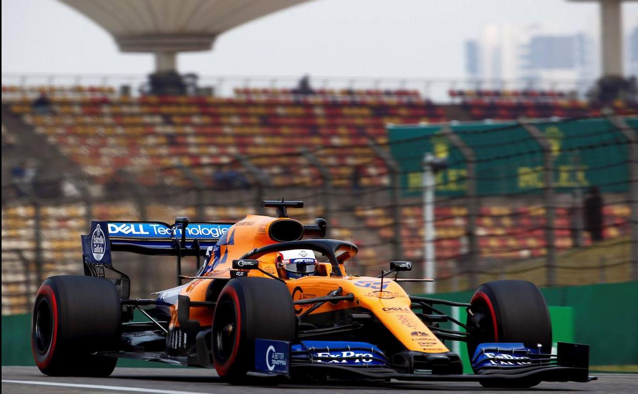 Carlos Sainz, durante el disputa del último Gran Premio de China. 