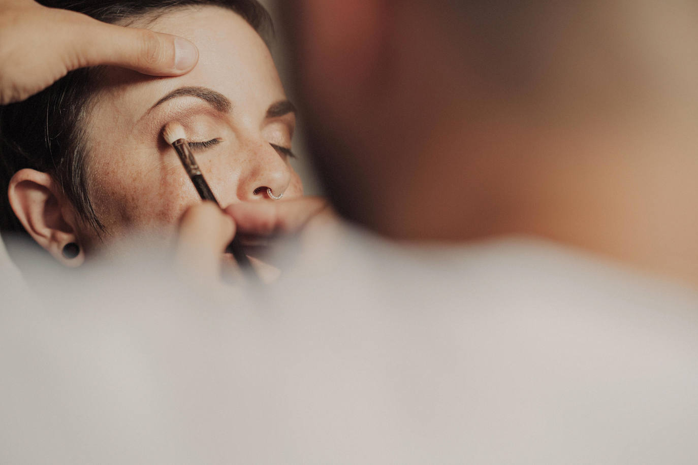 Fotos: Besos en Castro y boda en Madrid: la historia de amor de Esther y María bajo el prisma de un fotógrafo vizcaíno