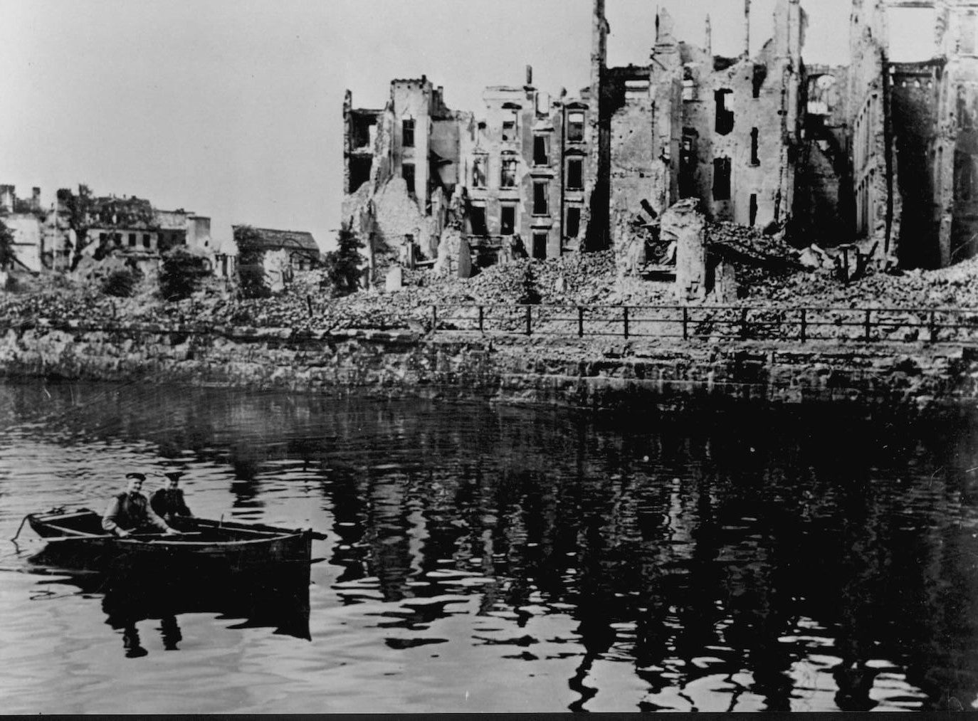 Fotos: Dresde conmemora hoy el 75 aniversario del bombardeo de la ciudad