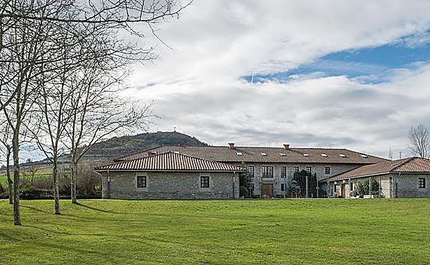 La actividad se desarrolla en la Casa de la Dehesa, en Olarizu. 