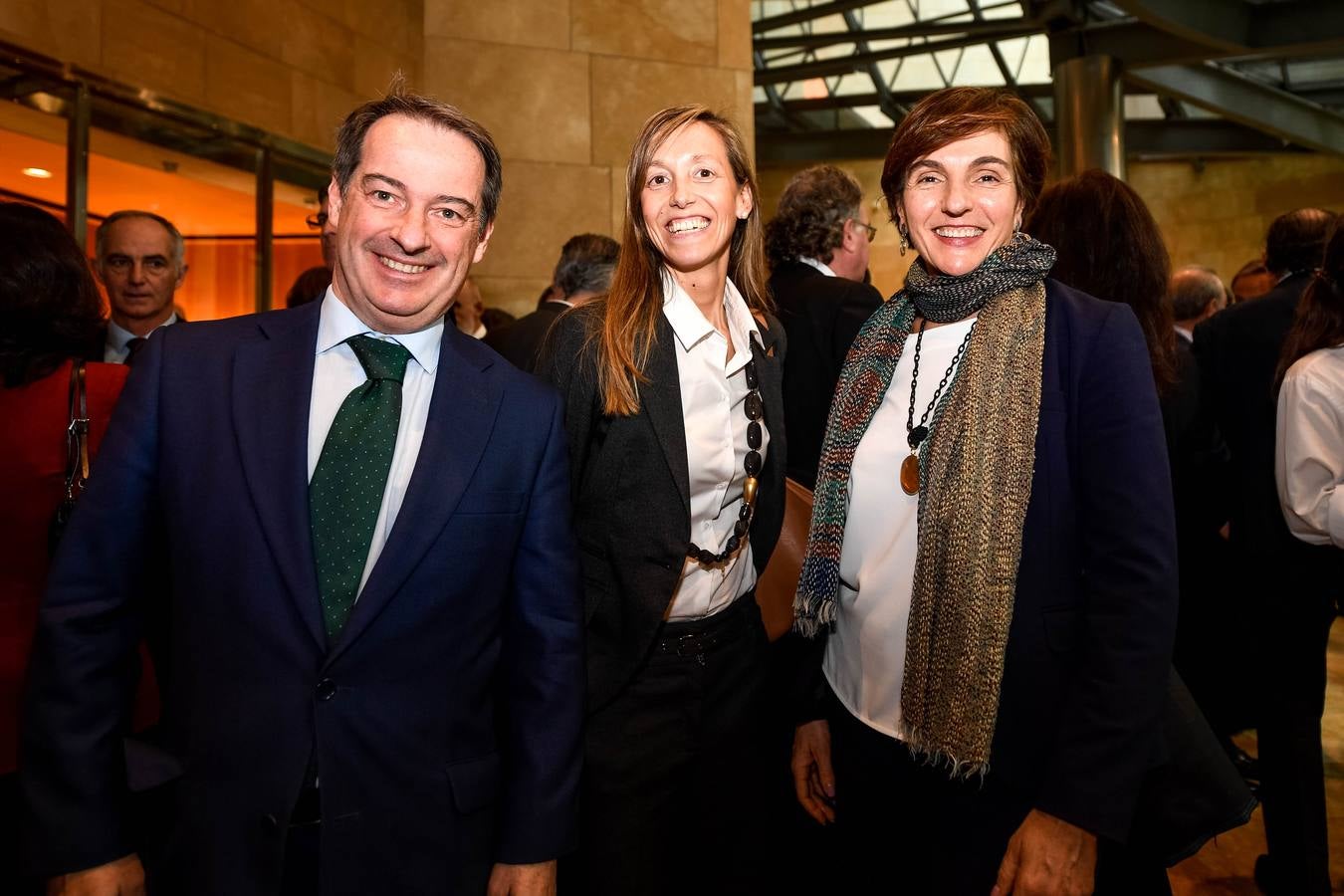 Mikel Barrio, Natalia de la Cuesta y Ana Mijangos.