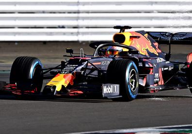 Imagen secundaria 1 - Legearen kontra doa Ferrariren kotxe berria?