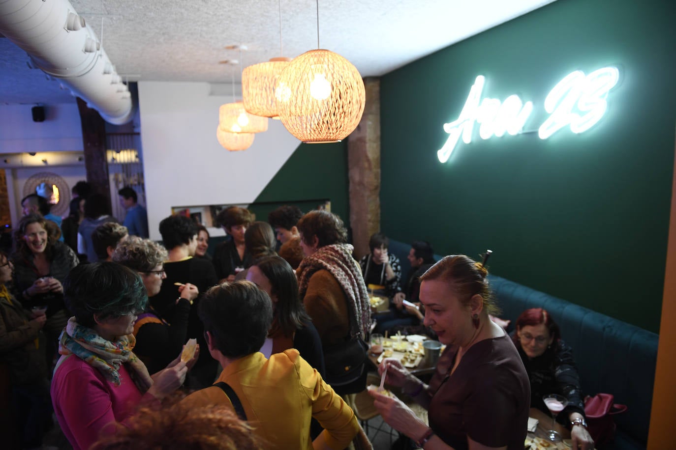 Fotos: Las mujeres de Bilbao se apuntan al &#039;sí, me quiero&#039;