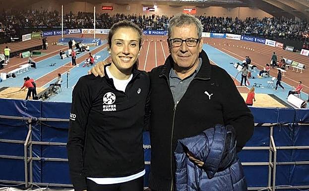 Teresa Errandonea agradeció su logro a su entrenador, el exatleta Ramón Cid. 