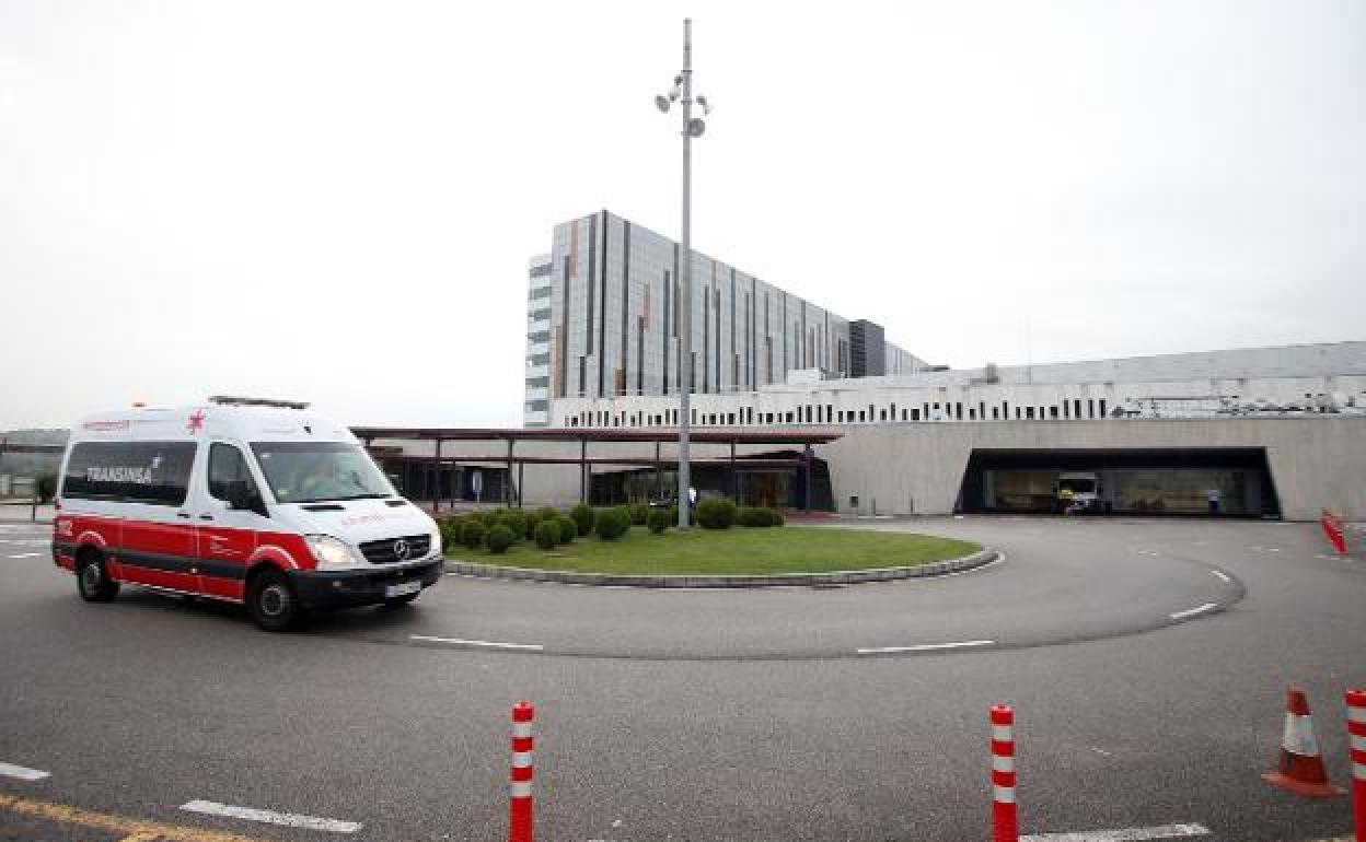 La niña, de cinco meses, quedó ingresada en el HUCA. 