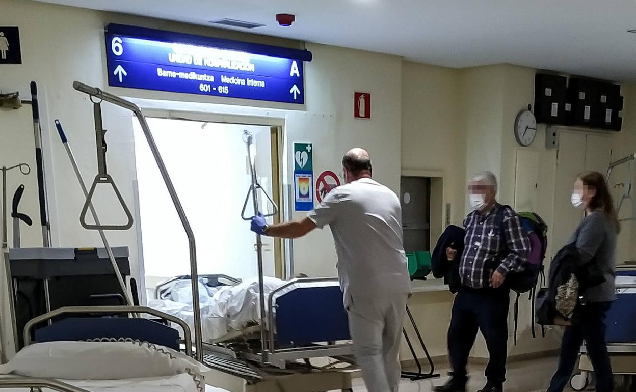 El hospital vitoriano de Txagorritxu es la zona cero de los contagios en Álava.