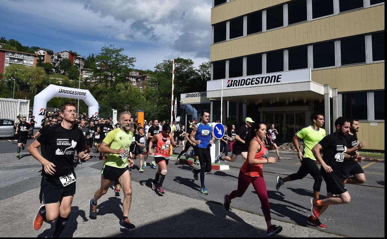 Imagen de una de las ediciones de la carrera solidaria de Bridgestone. 