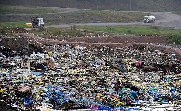 Los vertederos vascos deberán dar prioridad a los residuos de Euskadi