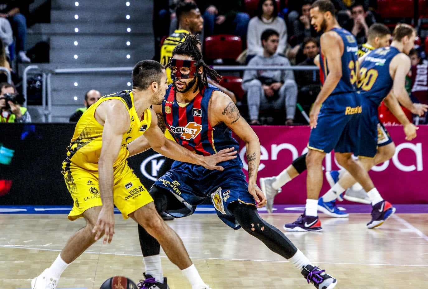 Fotos: Kirolbet Baskonia-Iberostar Tenerife, en imágenes