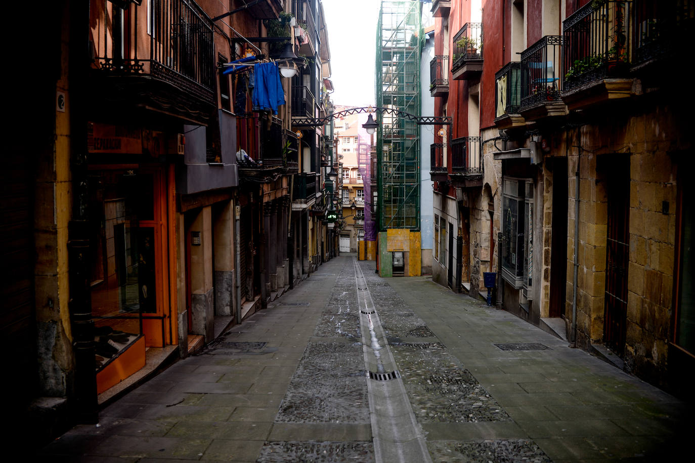 Las calles de Portugalete, completamente vacías.