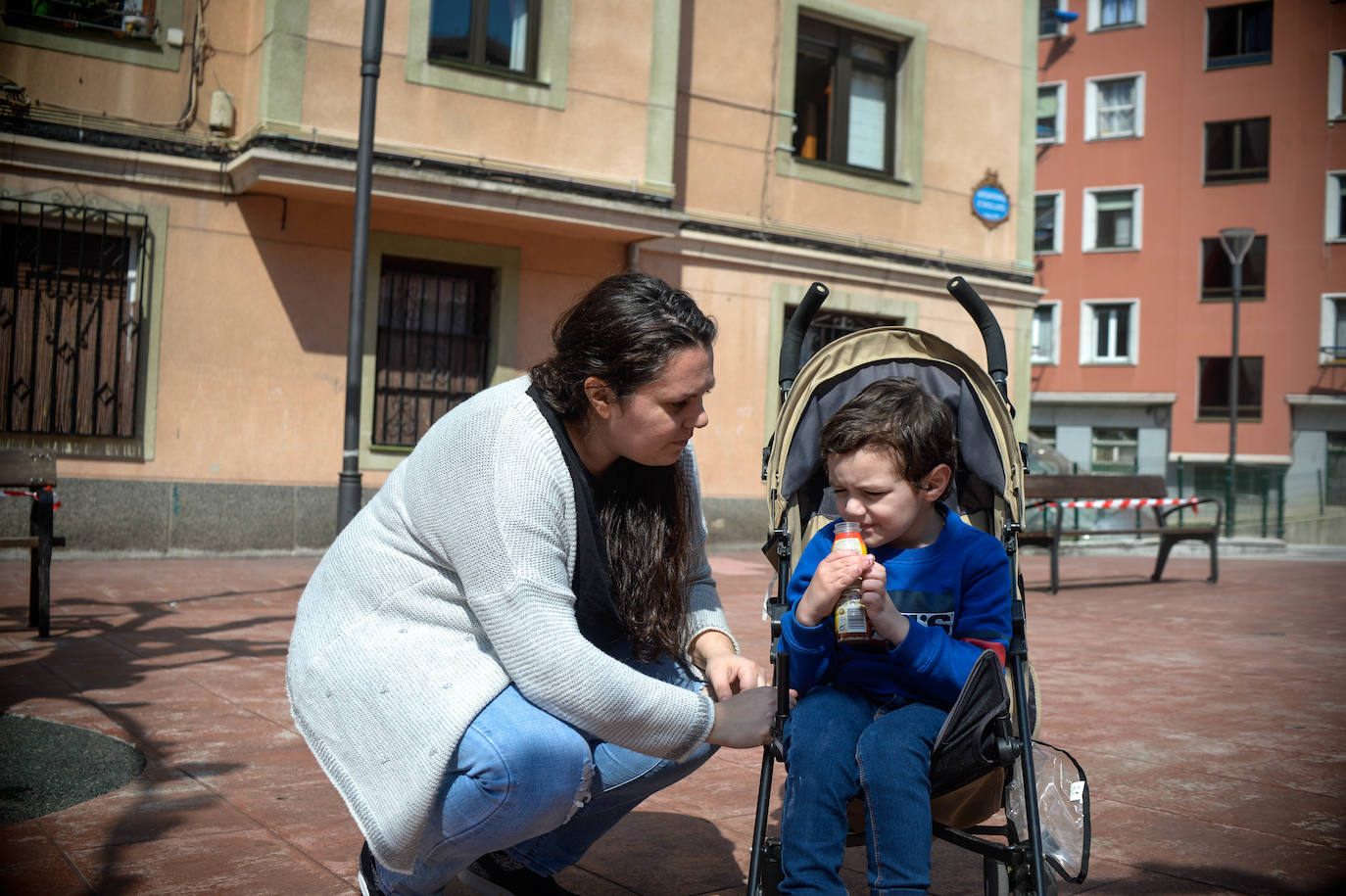 Fotos: «¿Tengo que pintarle en la frente que es un niño autista?»