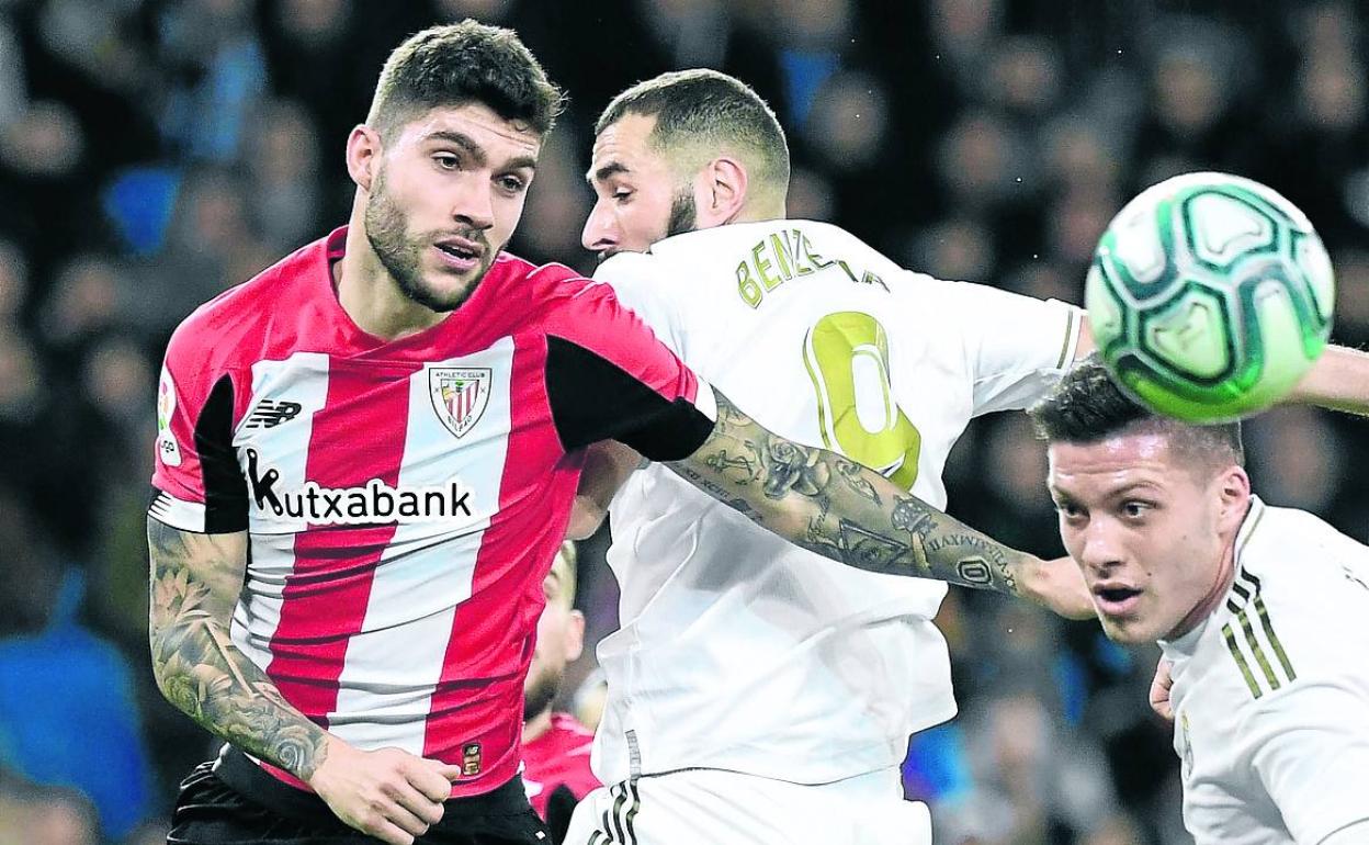 Unai Núñez y Benzema en el Santiago Bernabéu.