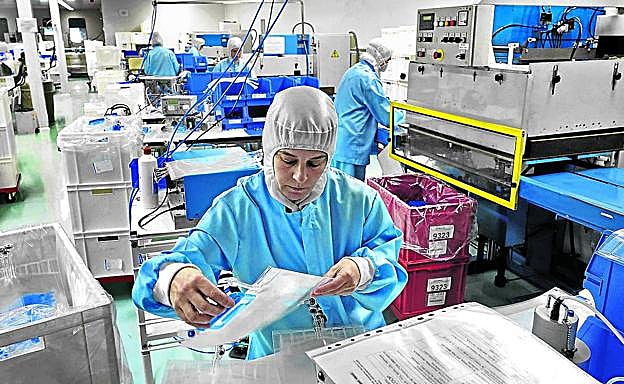 Una de las salas «blancas» de la empresa de Hernani similares a las instalaciones de Markina donde se fabricarán las mascarillas en una primera fase. 