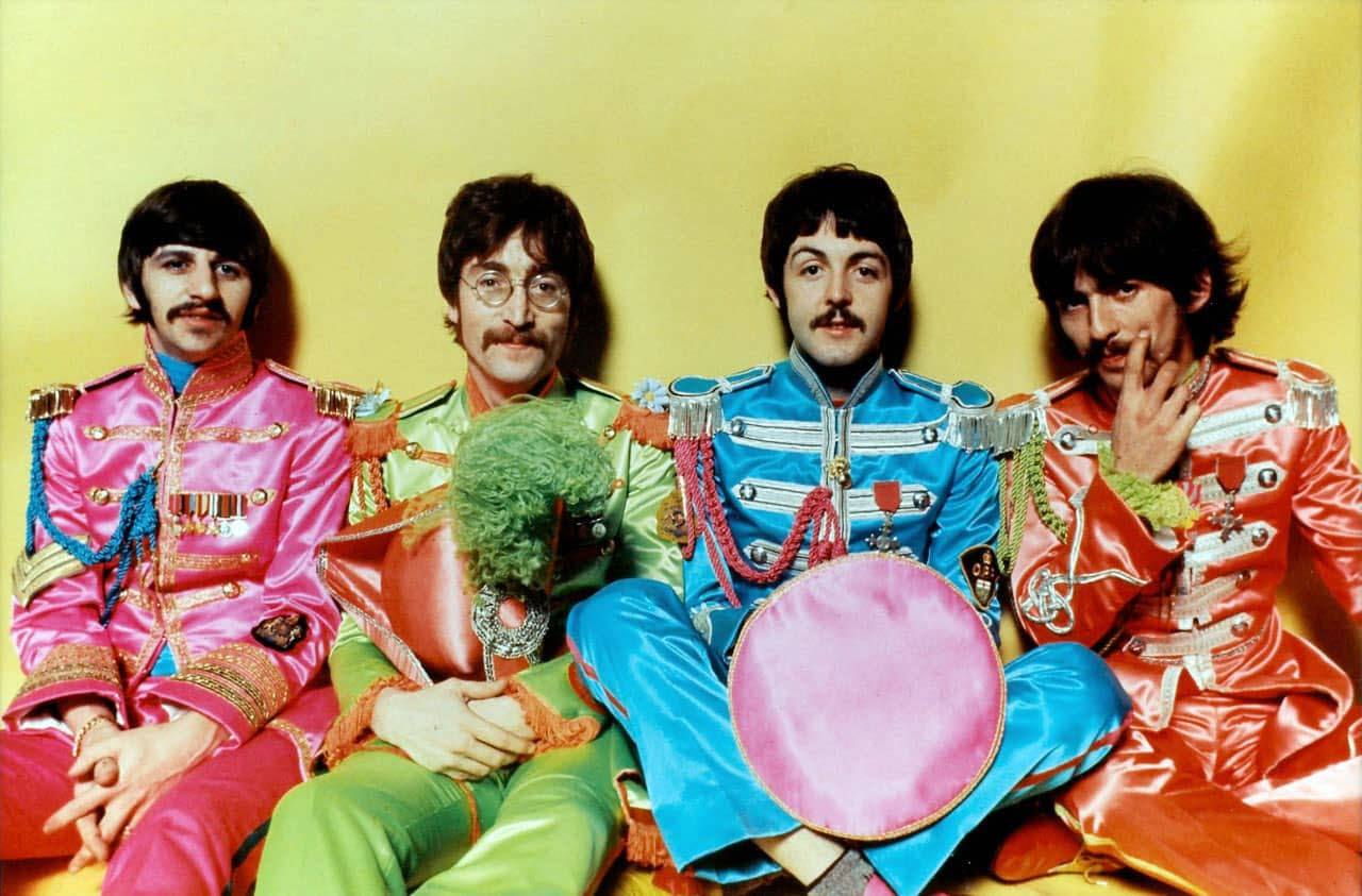 The Beatles en la sesión de fotos para la portada del disco 'Sgt. Pepper's Lonely Hearts Club Band' en 1967.