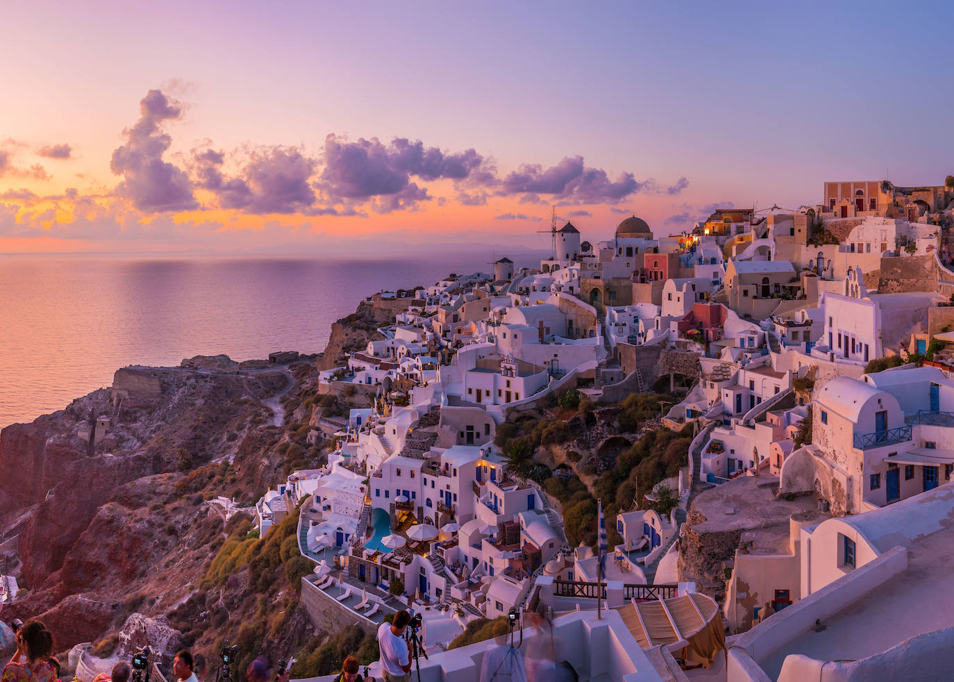 Anochecer en Santorini, en Grecia.