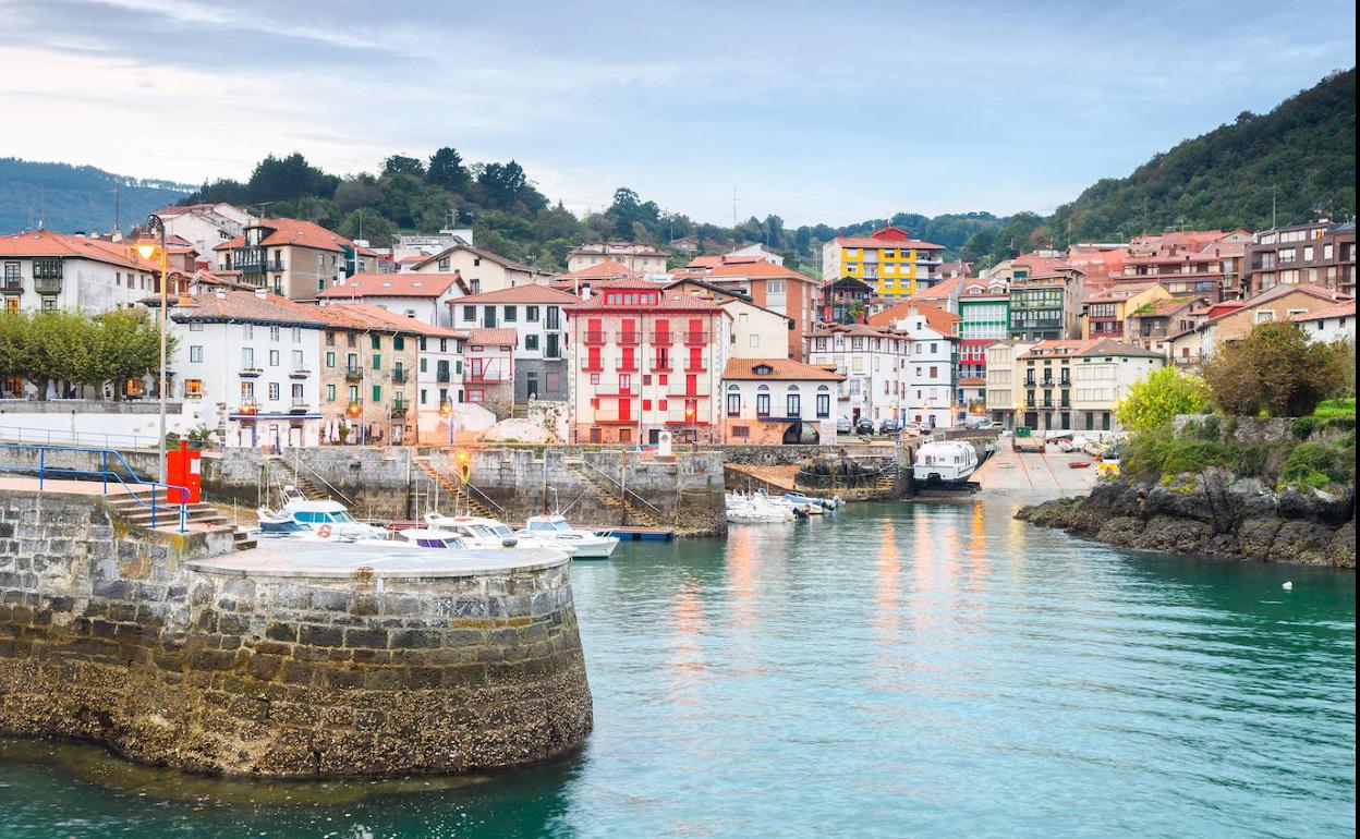 Mundakako portuaren argazki bat.