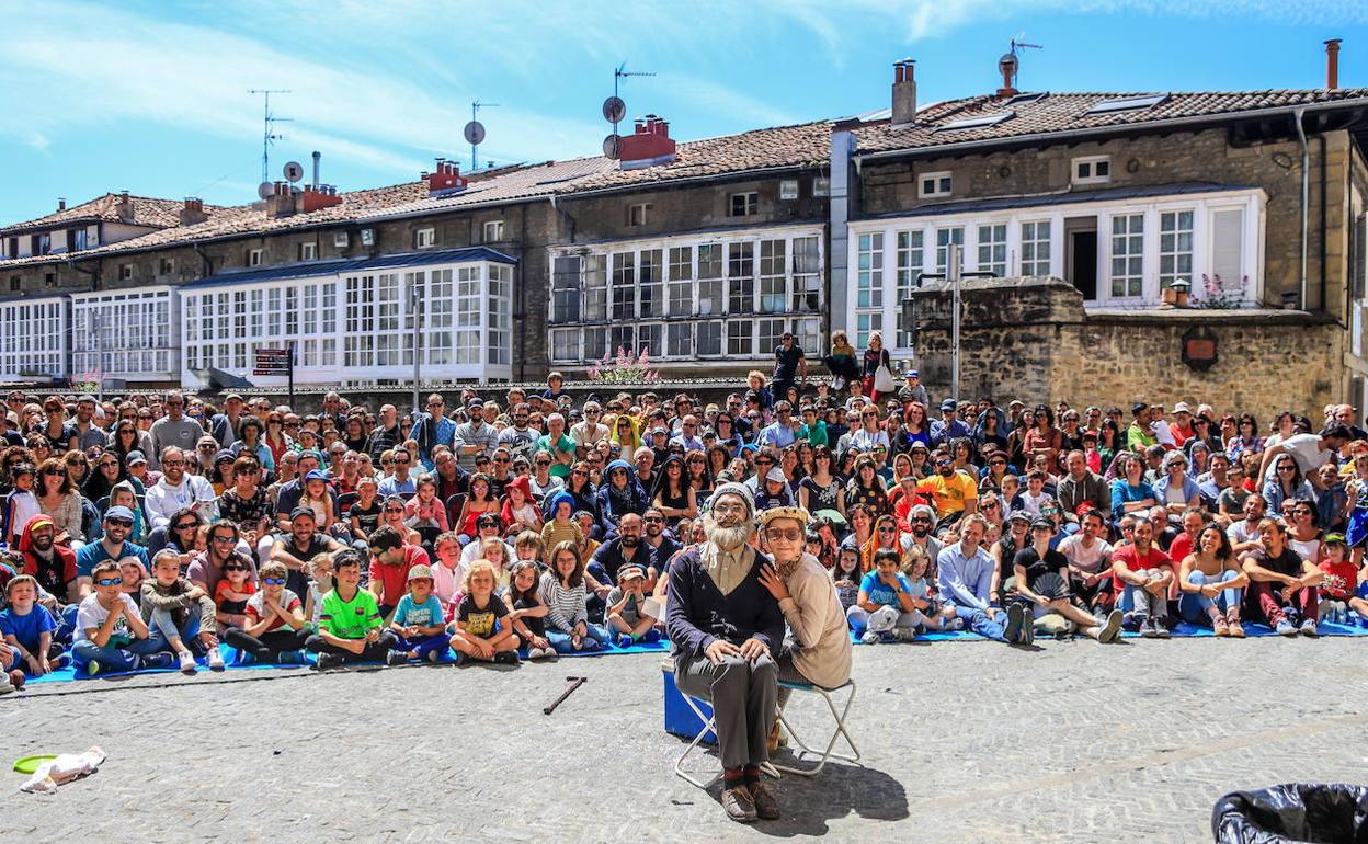 Kaldearte congrega cada año a un numeroso público en las distintas repreentaciones. 