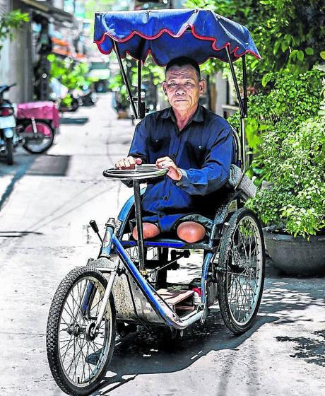 Imagen - Huu perdió las dos piernas al pisar una mina.