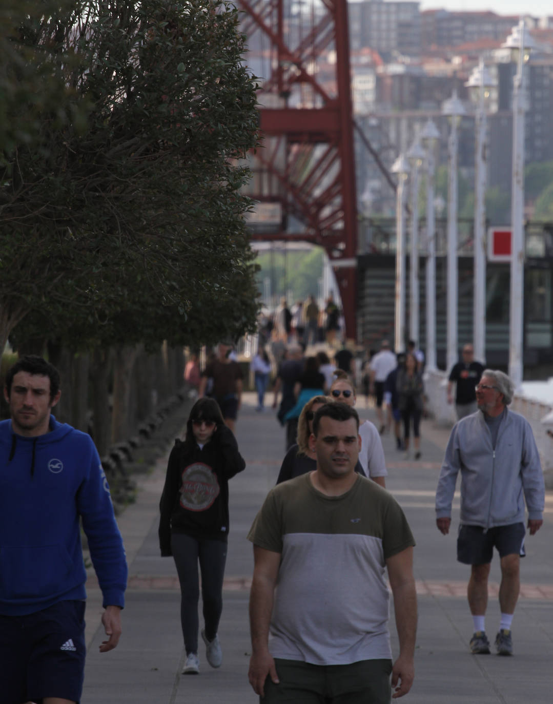 El Puente Colgante testigo de la actividad.