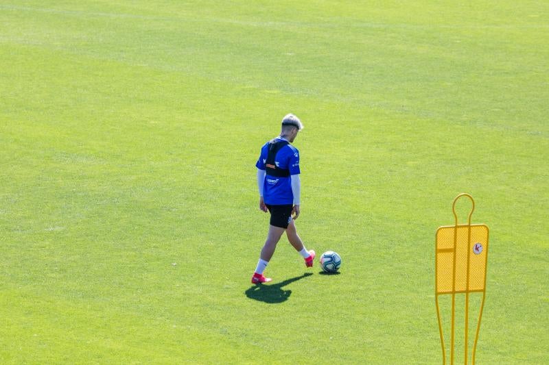 Fotos: El Alavés ya entrena en grupos