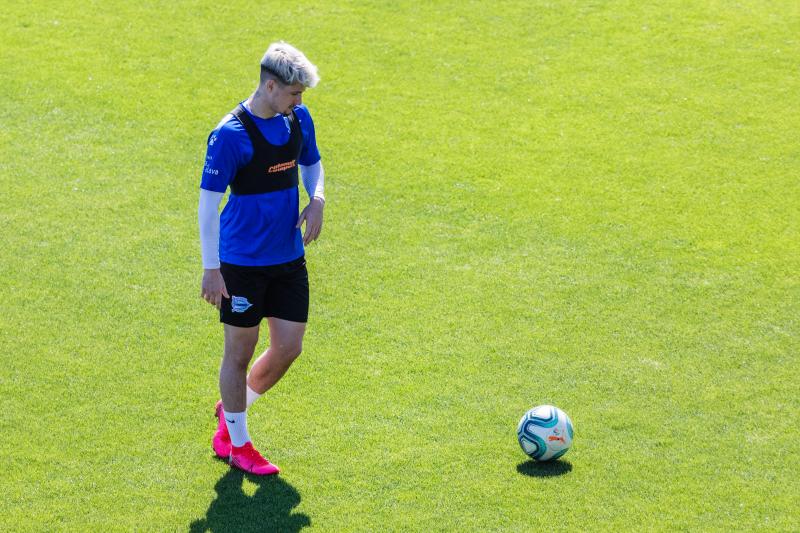 Fotos: El Alavés ya entrena en grupos