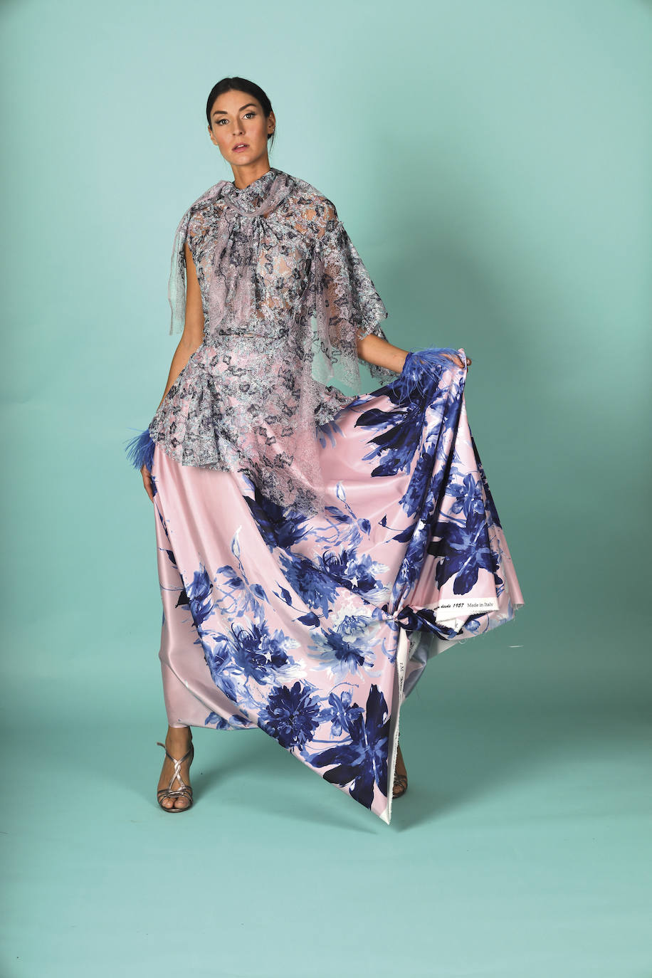 Fotos: Esto es lo que pasa cuando se sustituyen los maniquíes por la puesta en escena improvisada de tres diseñadores vizcaínos