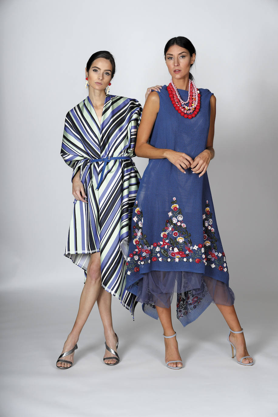 Fotos: Esto es lo que pasa cuando se sustituyen los maniquíes por la puesta en escena improvisada de tres diseñadores vizcaínos