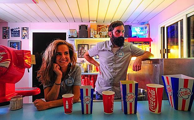 Puesto de palomitas y bebidas en el Autocine de Getxo.