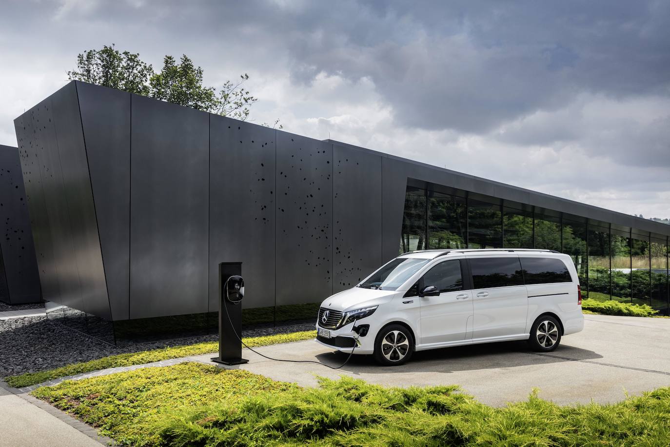 Fotos: Mercedes comienza las ventas en España de la Clase V eléctrica &#039;made in Vitoria&#039;