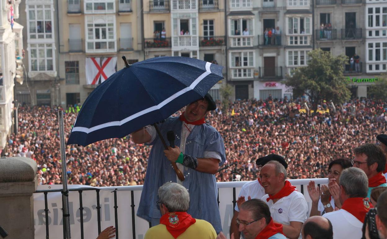 Celedón en el Chupinazo de la pasada edición de La Blanca.