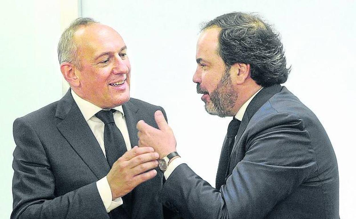 El diputado general y el presidente de la patronal SEA.