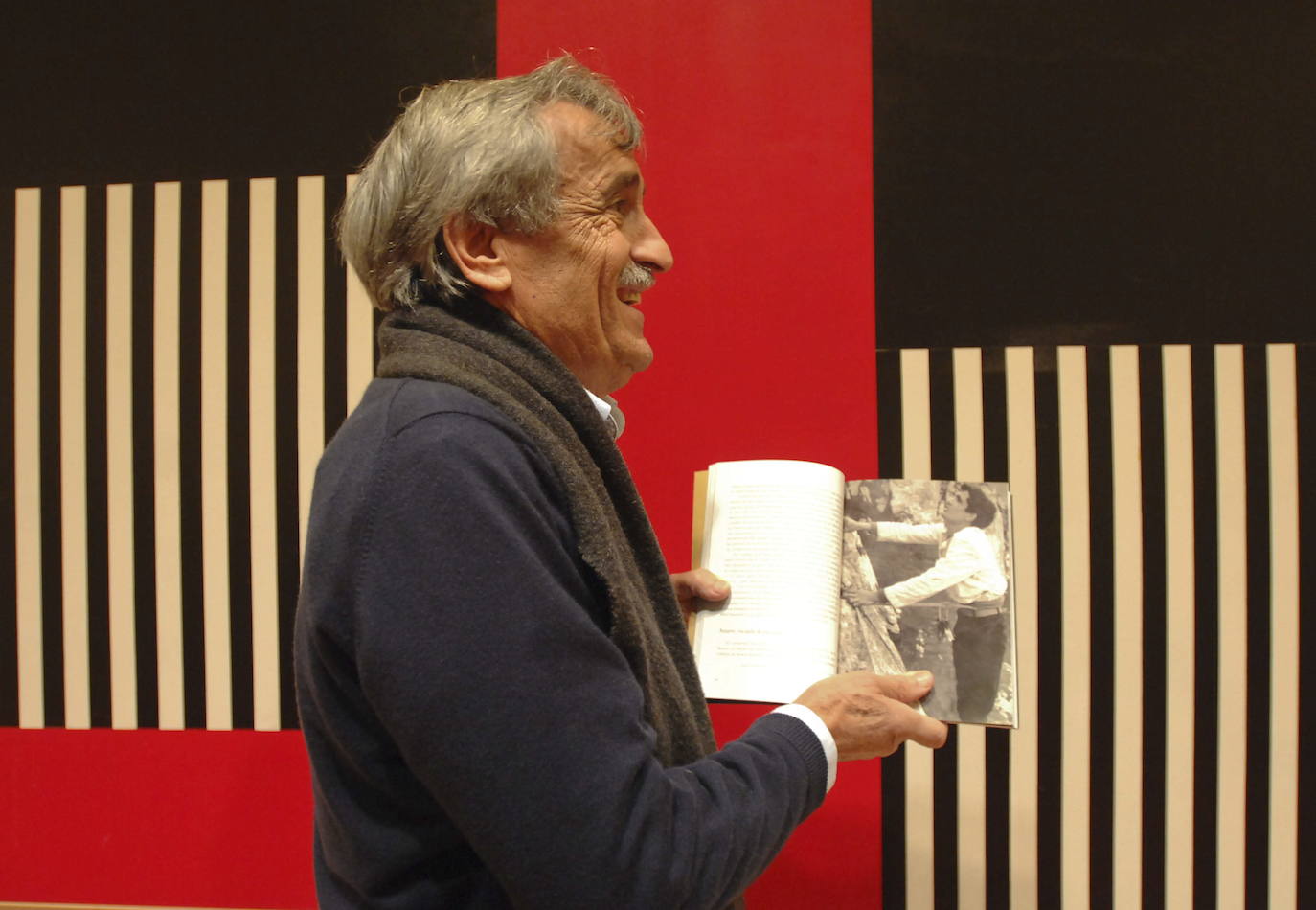 El montañero Angel Landa, en la presentación de un libro