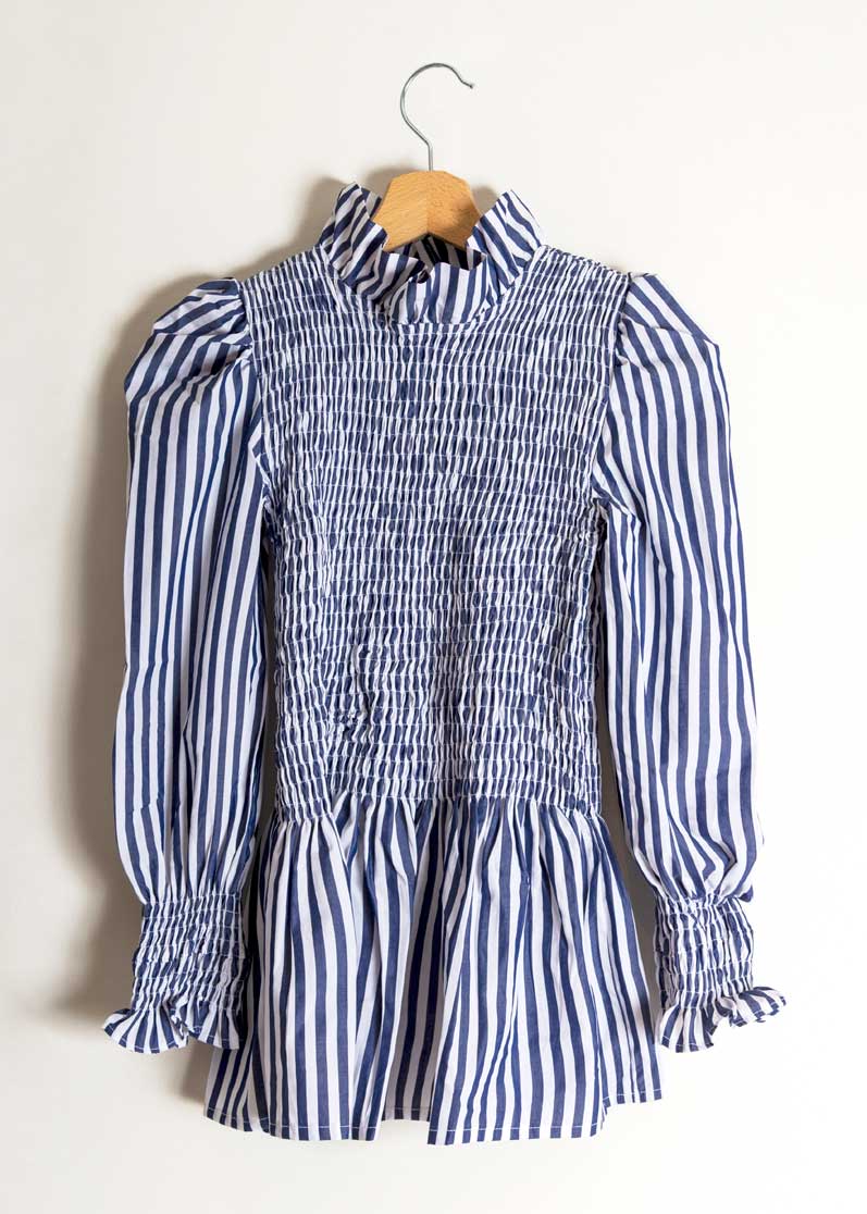 Top con nido de abeja, de María de la Orden Studio