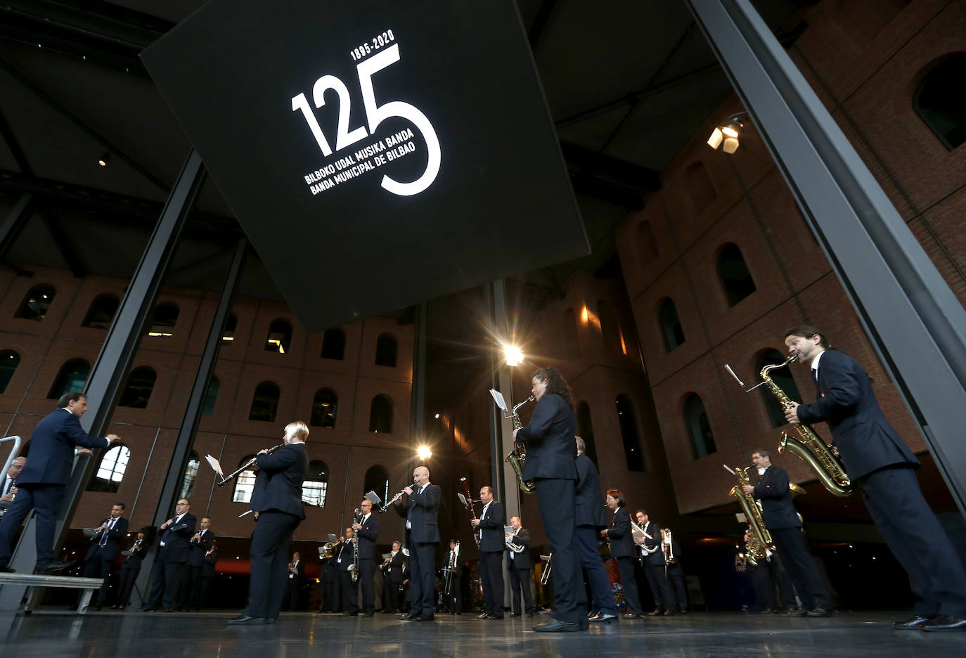 Fotos: La banda municipal de Bilbao cumple 125 años de historia