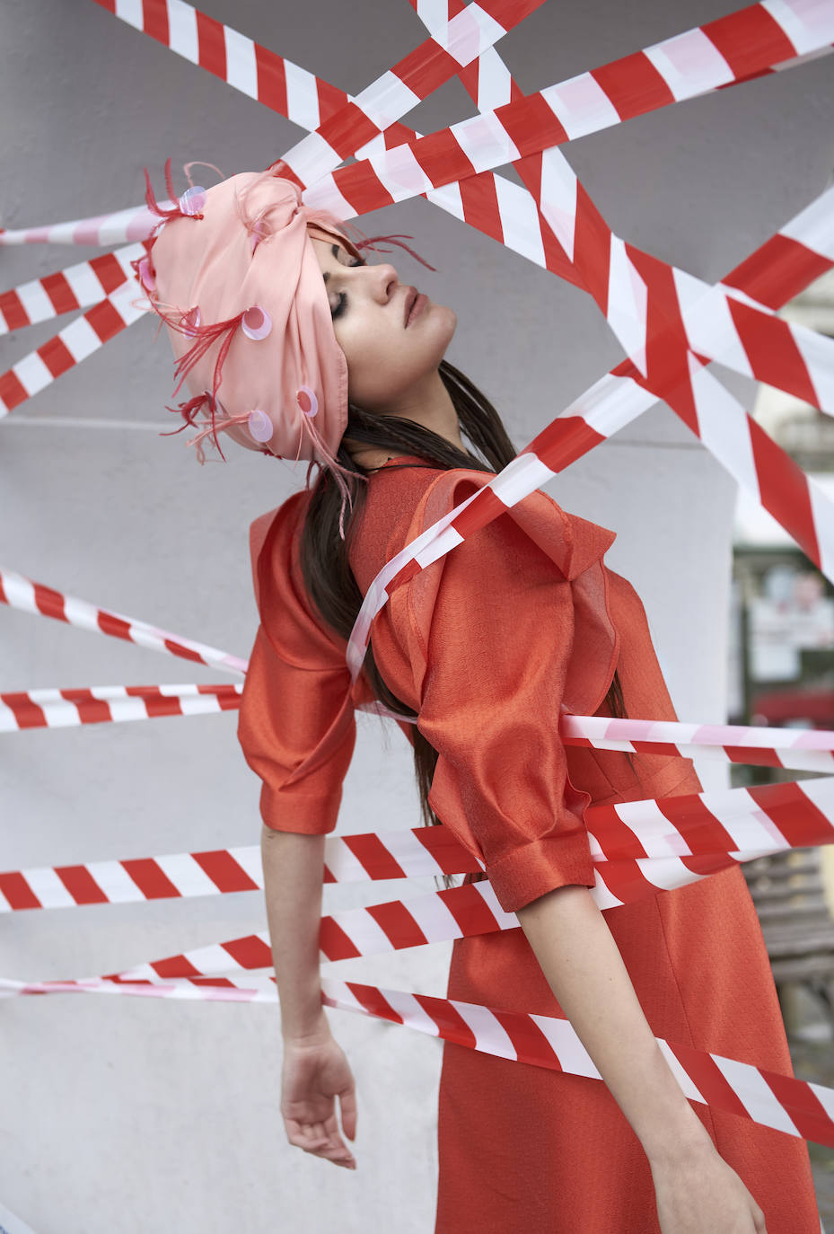 Fotos: Pasarela en un Bilbao desierto: así se interpreta el silencio que vivió la villa a través de la moda