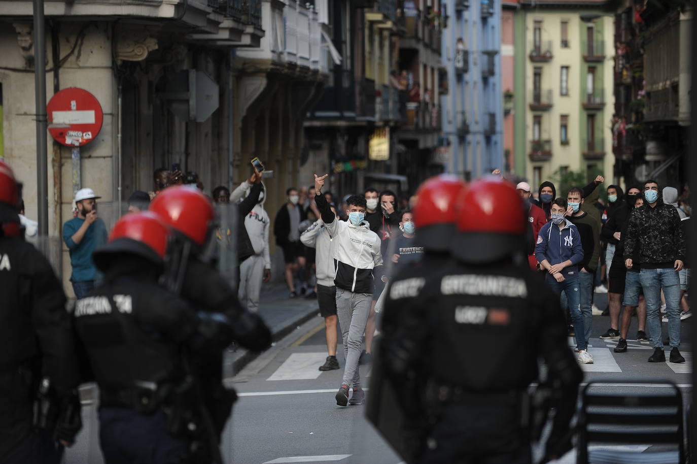 Fotos: Cargas en San Francisco tras el mitin de Vox