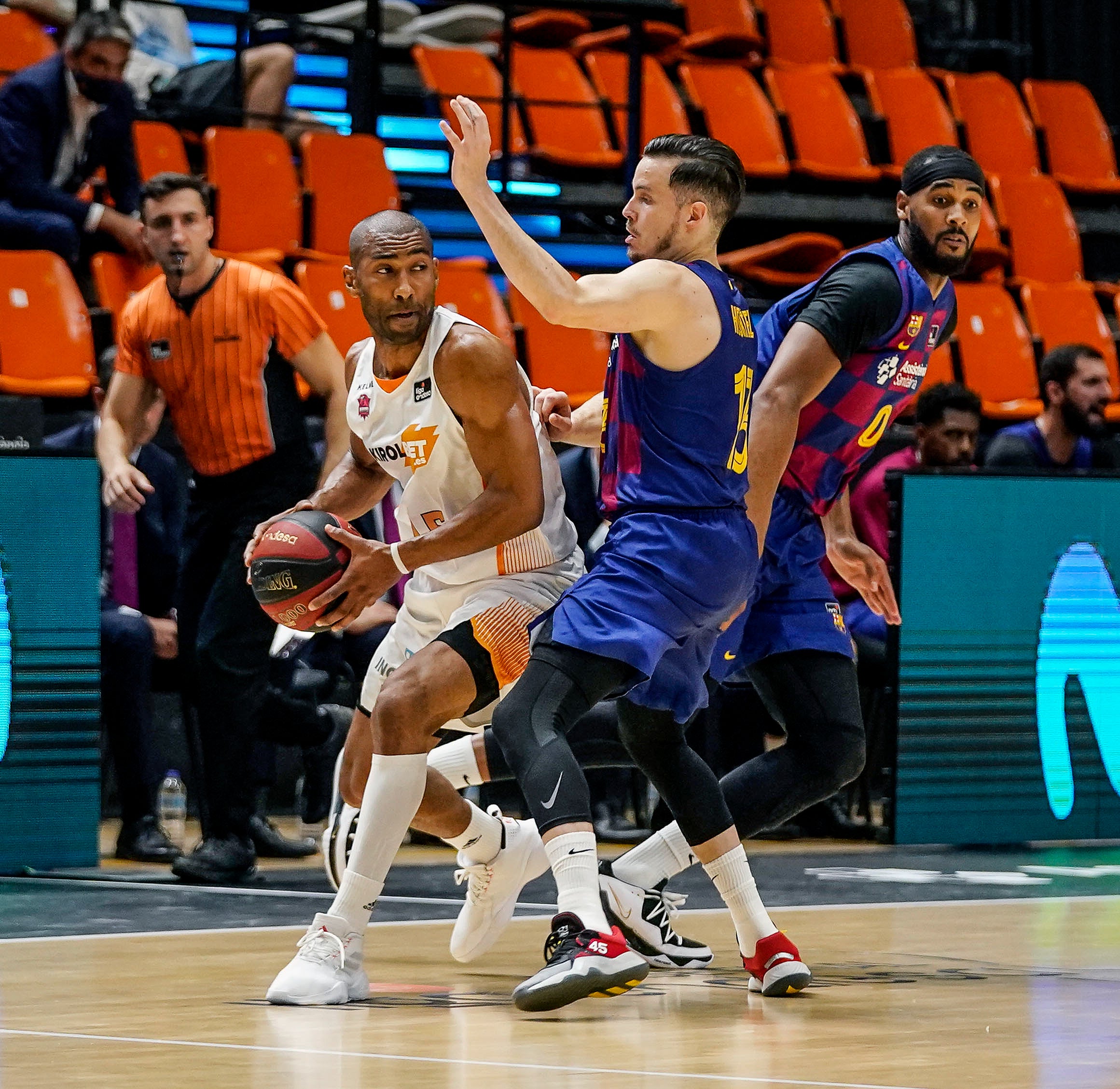 Fotos: Las mejores imágenes del Barcelona-Baskonia