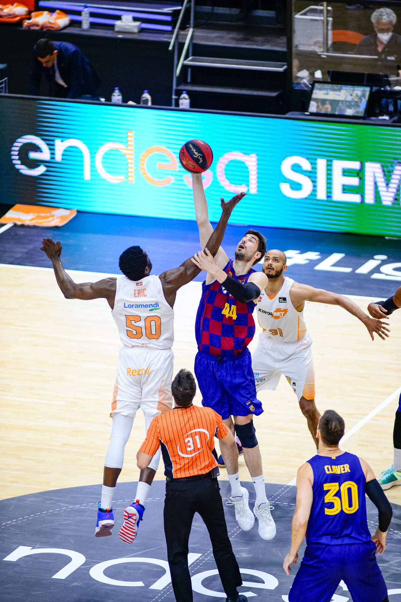 Fotos: Las mejores imágenes del Barcelona-Baskonia