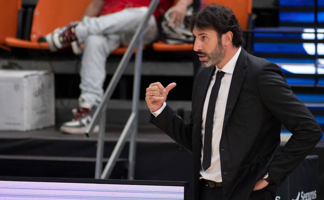 Alex Mumbrú: «Afrontamos el partido con muy buena actitud»