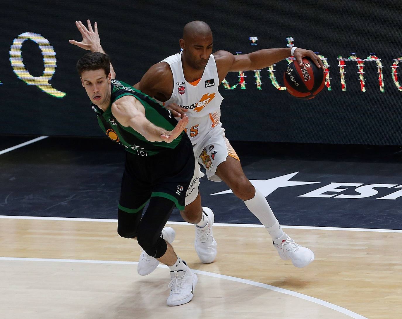 Fotos: Las fotos del Joventut - Baskonia